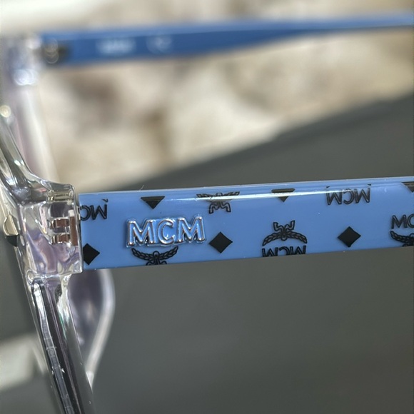 RARE AUTHENTIC MCM SUNGLASSES - Picture 2 of 5
